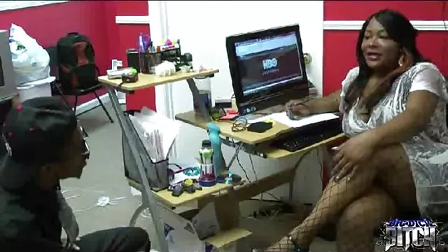 XXX hiçbir kayıt Ücretsiz abanoz 18 sikis filimleri klasik porno