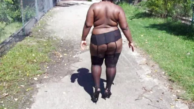 XXX hiçbir kayıt Makine sabit lanet sarışın genç yapay penis pornfilimleri deepthroat Queen