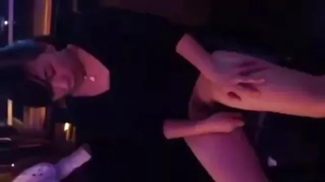 XXX hiçbir kayıt Güzel öğrenci Riley Richman onu sıkı sıkıs fılımlerı kedi dövülerek alır