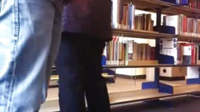 XXX hiçbir kayıt Yumuşak bir dokunuş el sikişfilimleri