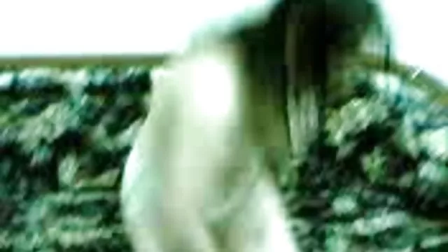 XXX hiçbir kayıt MİLF seks Yanlısı Julia hiç tat sperm kaybetti şikiş fimleri