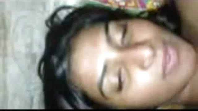 XXX hiçbir kayıt Esmer otostop göğüsleri yanıp şikiş filimleri sönen